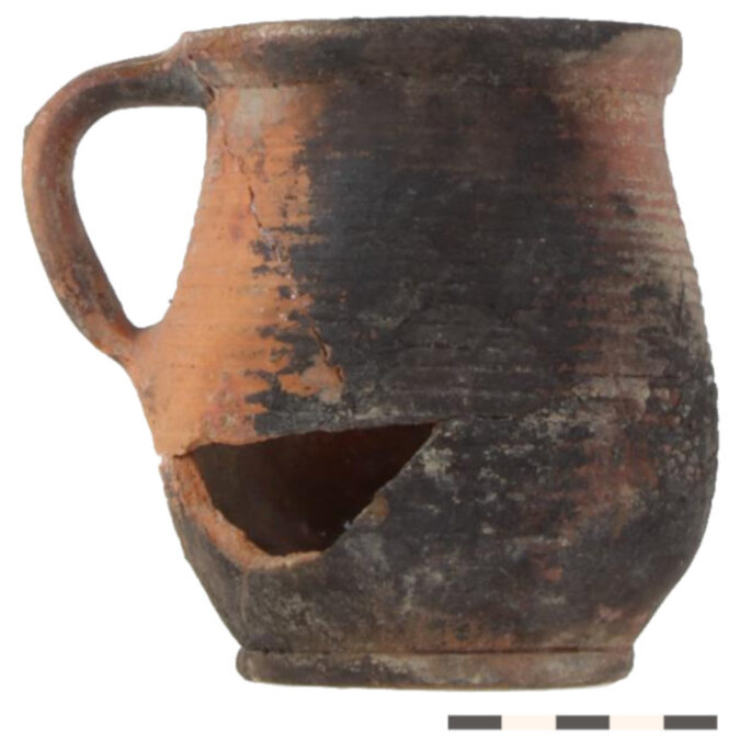 Mug, site 24, unit 117, 15th century